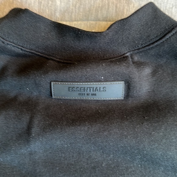 Essentials FEAR OF GOD Dark Grey crewneck sweater - Picture 4 of 5